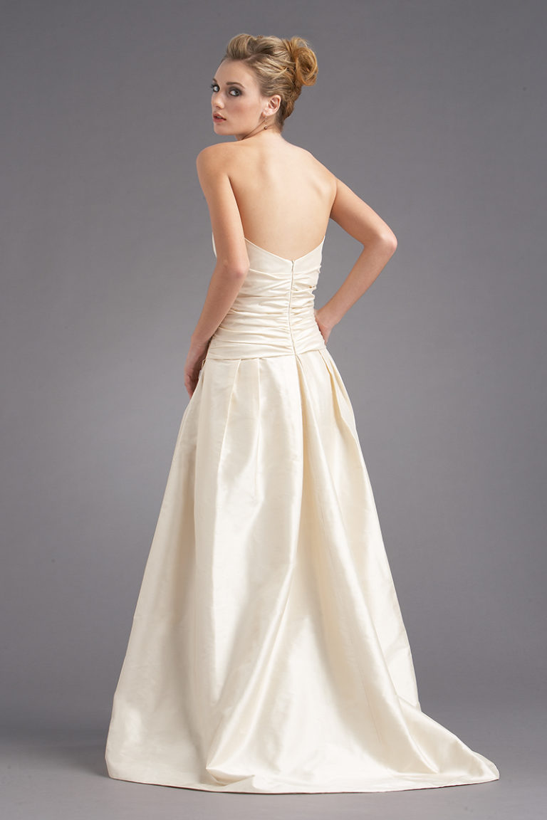 Siri - San Francisco Bridal Gown - Vivaldi Bridal Gown 5795