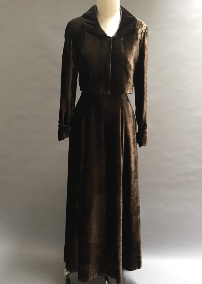 Siri Velvet Gown and Jacket