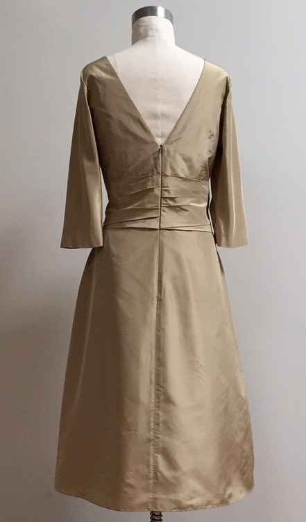 A-line dress with sleeve
