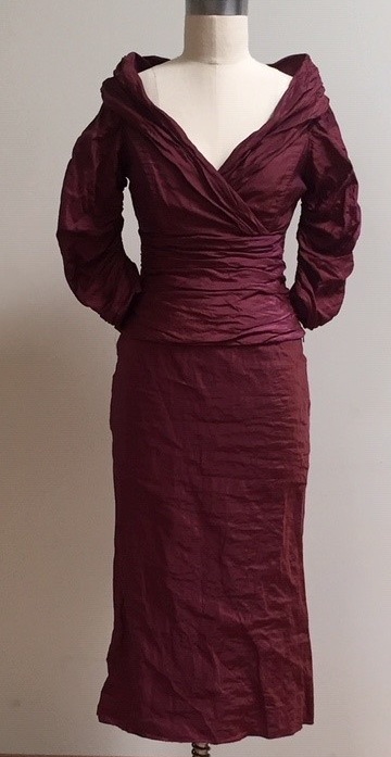 Dark red Tea length dress with sleeve