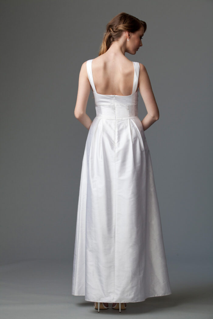 white gown for graduation