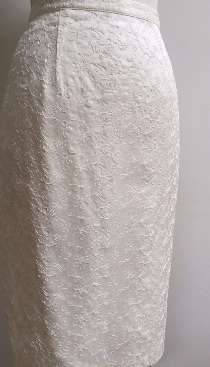 Embroidered white skirt